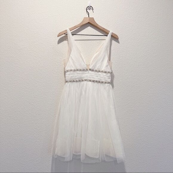 Marchesa Notte Jeweled Waist A Line Dress Ivory Size 6 - Picture 9 of 12